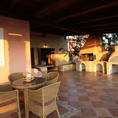 Villa Artemis Vathirrevma